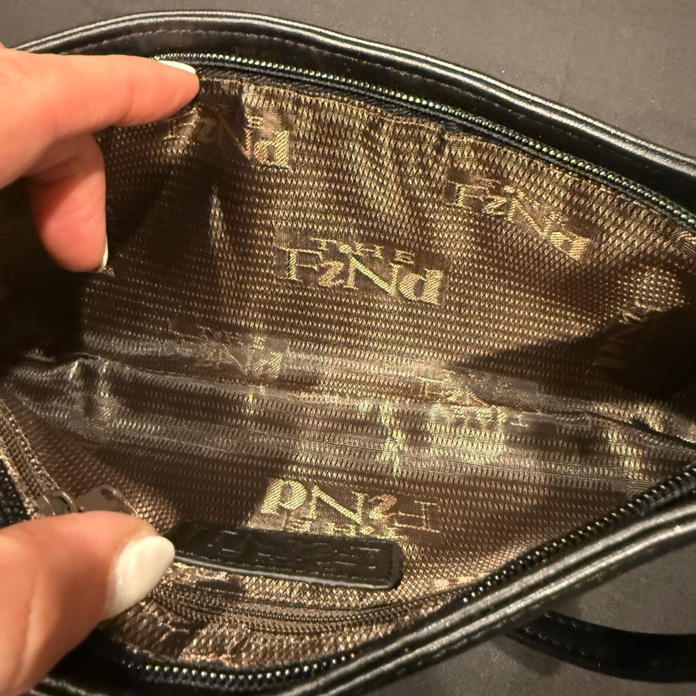 The FIND Black Leather Shoulder Bag NWOT - Picture 8 of 14